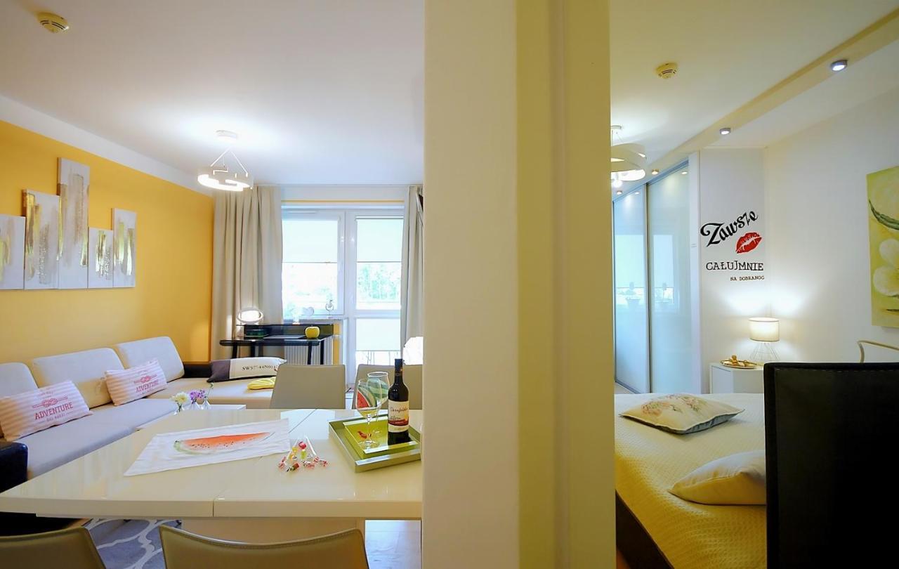 Apartament Prywatny W Hotelu Diwa Spa,W Kolobrzegu Z Parkingiem Bezplatnym W Centrum Miasta Exterior foto